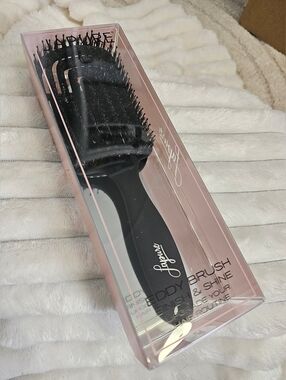 Eddy Finish And Shine Brush